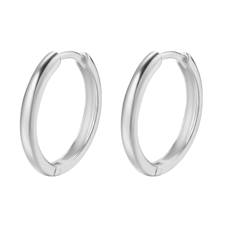 Slim Hoop Creolen 316L Edelstahl von ETERNAL – Paar Freisteller auf weißem Hintergrund