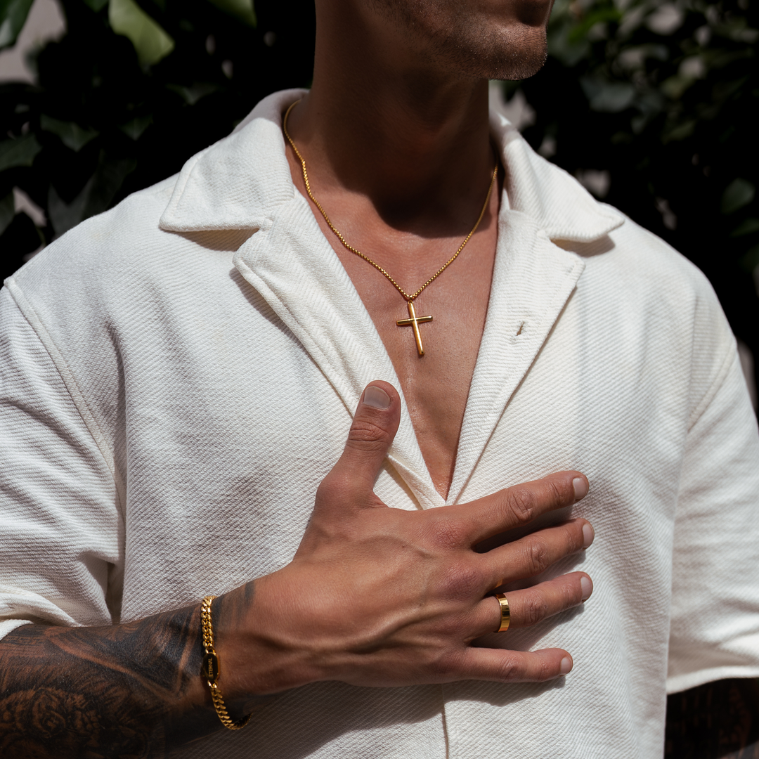 Klassische Kreuz Halskette – Gold