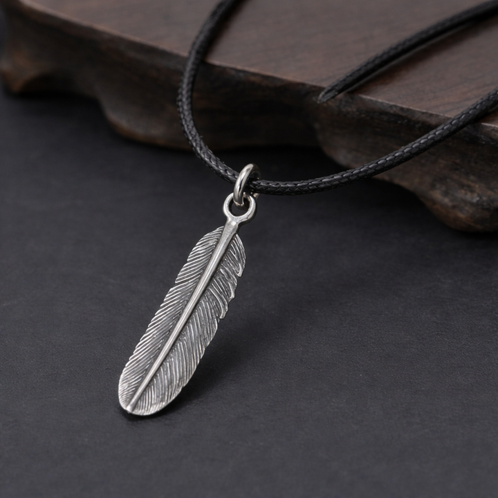 Silber Feder Anhänger aus 925 Sterlingsilber an schwarzer Lederkette